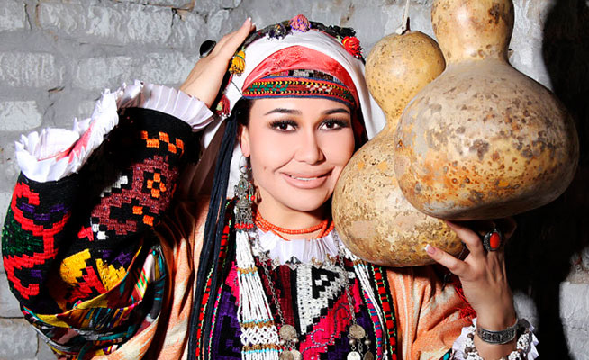 Hosila Raximova-Omon Omon(Ofical Music Video)2013