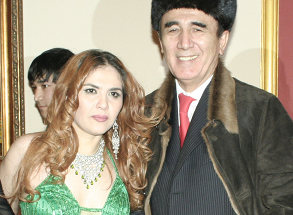 SHERALI JURAEV va OZODA NURSAIDOVA duet (Ozodani singlisini to'yida)