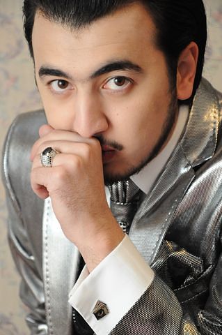 Shoh Jahon Jo`rayev - Sen u emas (jonli ijro)