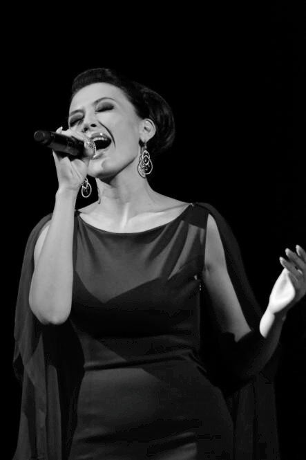 Lola - Aylanma (Official Clip 2013)